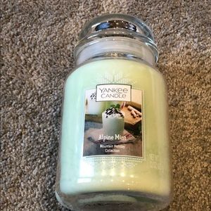 NWT Yankee Candle 22oz Large Candle